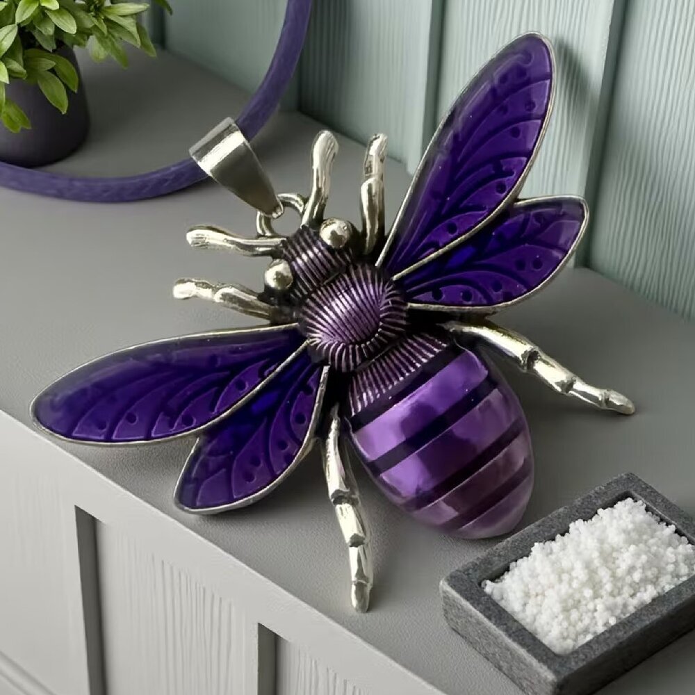 NWOT - Classic Purple Bee Pendant Necklace
